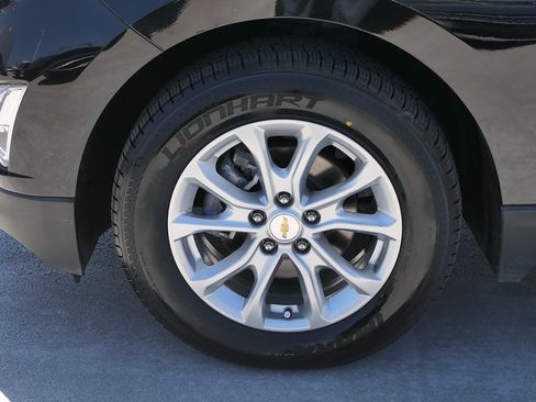 Used 2019 Chevrolet Equinox LS w/ LPO, Cargo Package FWD image 10