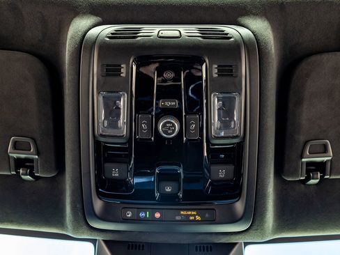 Used 2026 Cadillac Escalade Platinum Sport w/ LPO, Floor Liner Package image 27