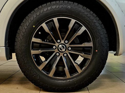 Used 2019 Nissan Armada Platinum w/ Captain's Chairs Package image 39