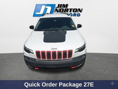 Used 2022 Jeep Cherokee Trailhawk AWD/4WD image 3