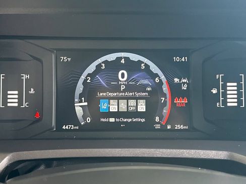Used 2025 Toyota Tacoma SR5 AWD/4WD image 27