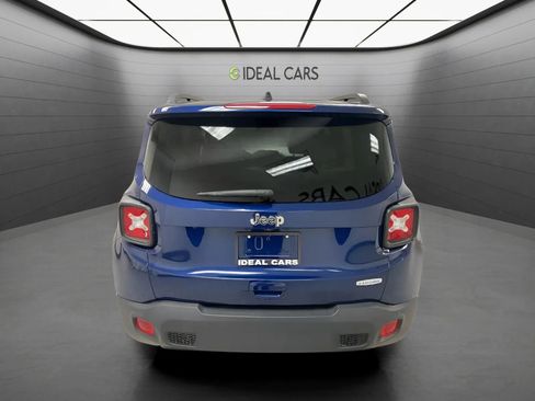Used 2021 Jeep Renegade Latitude FWD image 6