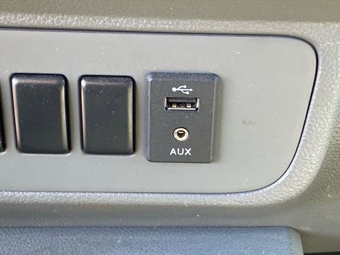 Used 2018 Nissan NV 3500 S RWD image 13