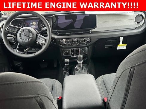 New 2026 Jeep Gladiator Sport image 18