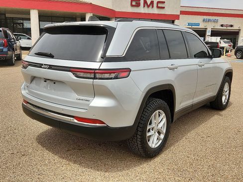 Used 2023 Jeep Grand Cherokee Limited AWD/4WD image 4