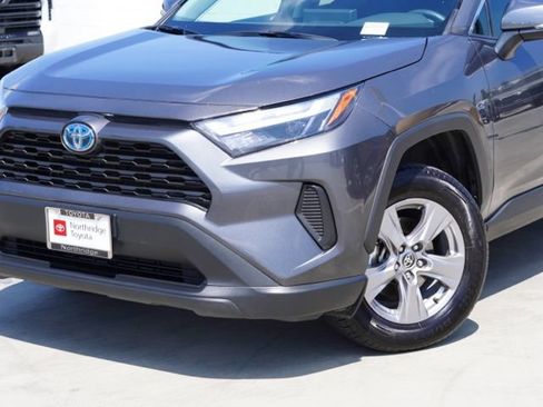 Used 2024 Toyota RAV4 LE AWD/4WD image 6