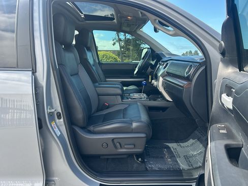 Used 2019 Toyota Tundra Limited w/ Limited Premium Package AWD/4WD image 31