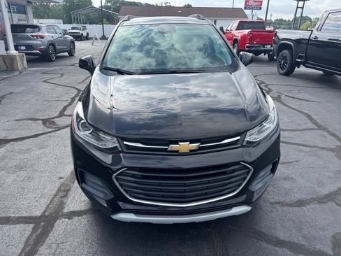 Used 2022 Chevrolet Trax LT w/ Driver Confidence Package AWD/4WD image 11