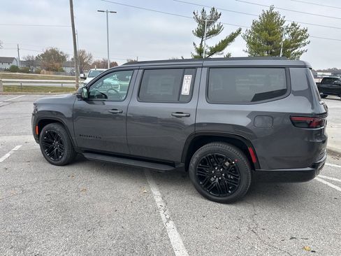 New 2025 Jeep Wagoneer Series II w/ Convenience Group I image 21