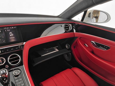 Used 2026 Bentley Continental GT image 27