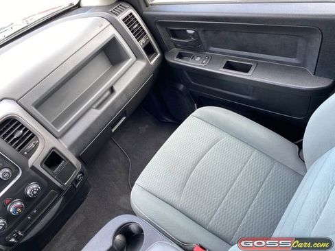 Used 2018 RAM 1500 Express AWD/4WD image 14