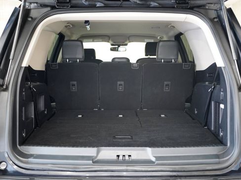 Used 2023 Ford Expedition XLT AWD/4WD image 41