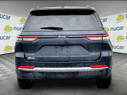 Used 2024 Jeep Grand Cherokee Limited image 5