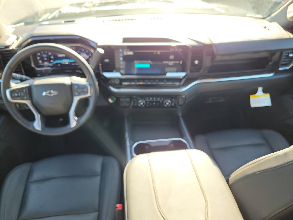 Used 2025 Chevrolet Silverado 2500 LT w/ Trail Boss Package AWD/4WD image 14