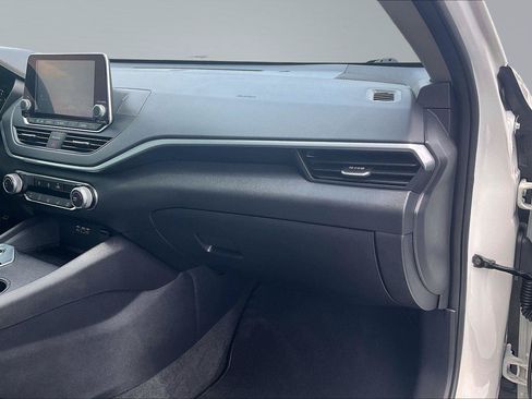 Certified 2025 Nissan Altima 2.5 S FWD image 18