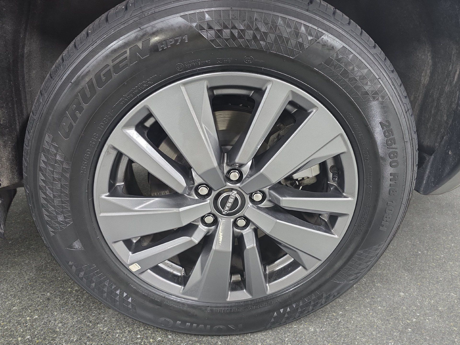 Used 2025 Nissan Pathfinder SV AWD/4WD image 31