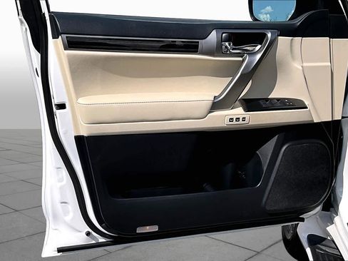 Used 2023 Lexus GX 460 Premium w/ Premium Package AWD/4WD image 37