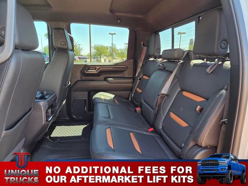 Used 2024 GMC Sierra 1500 AT4 w/ Technology Package AWD/4WD image 21