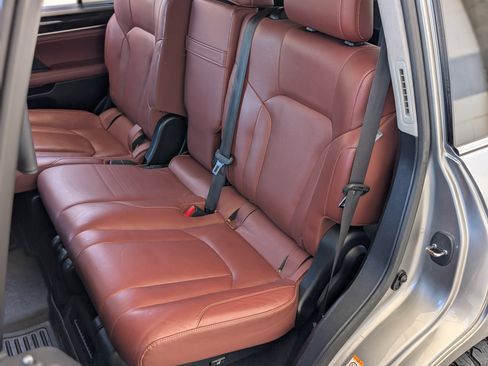 Used 2017 Lexus LX 570 LX 570 w/ Luxury Package image 18