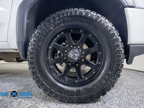 Used 2022 GMC Sierra 3500 Denali w/ Technology Package AWD/4WD image 47