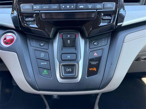 Used 2020 Honda Odyssey EX image 16