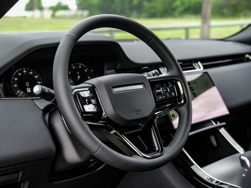 New 2026 Land Rover Range Rover Evoque S AWD/4WD image 19