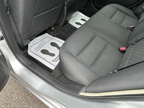 Used 2012 Ford Fusion SE FWD image 9