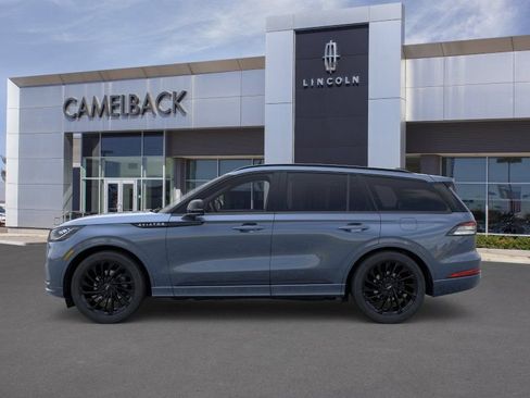 New 2026 Lincoln Aviator Reserve w/ Jet Appearance Package AWD/4WD image 3