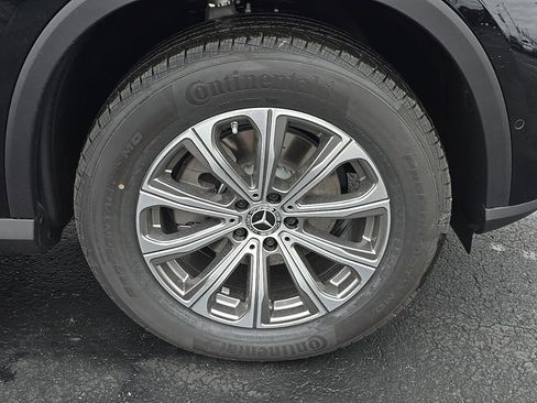 New 2026 Mercedes-Benz GLC 300 4MATIC image 9