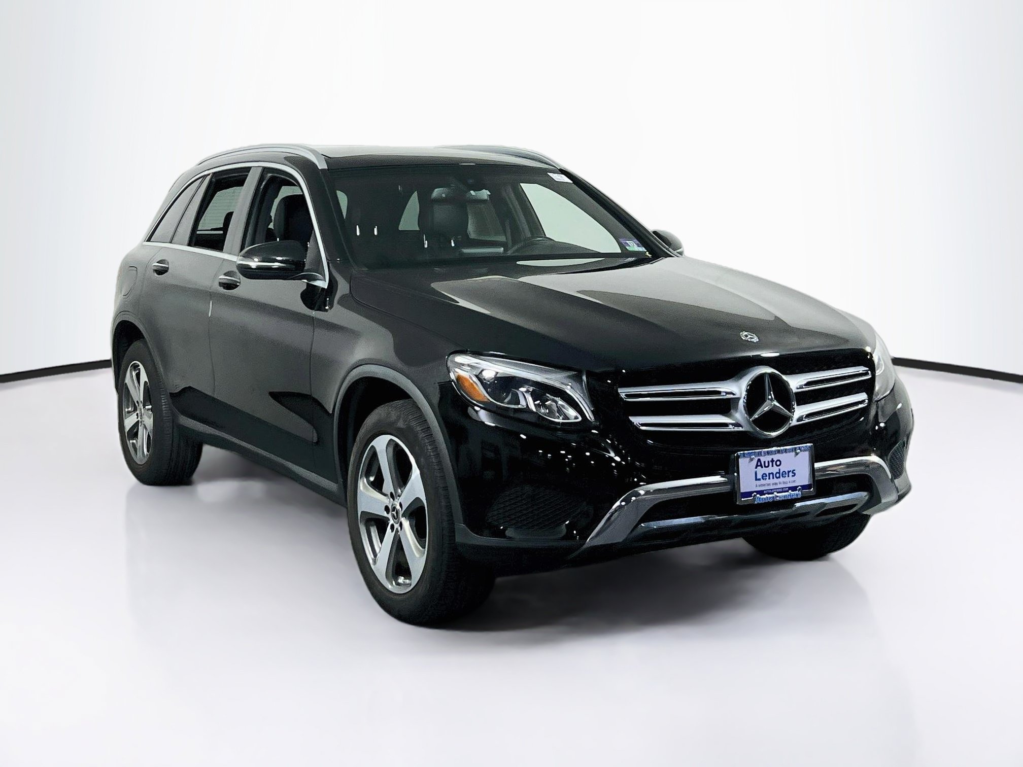 Used 2019 Mercedes-Benz GLC 300 4MATIC image 3