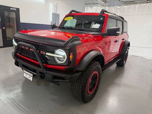 Used 2022 Ford Bronco Wildtrak AWD/4WD image 38