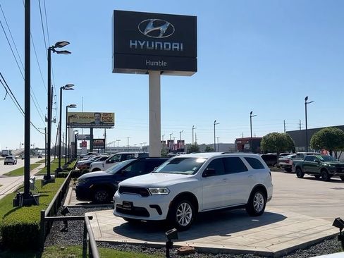 Used 2023 Dodge Durango SXT image 41