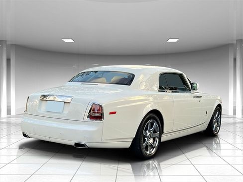 Used 2010 Rolls-Royce Phantom Coupe RWD image 5