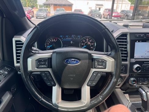 Used 2018 Ford F150 Platinum w/ Equipment Group 701A Luxury AWD/4WD image 15