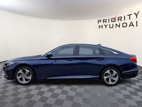 Used 2018 Honda Accord EX image 7