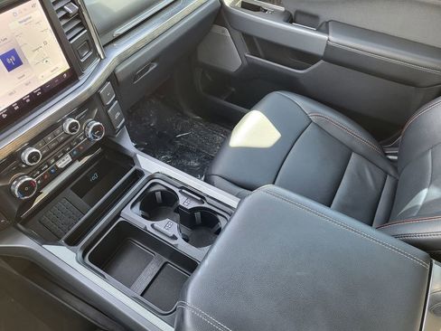 Used 2024 Ford F250 Lariat image 22