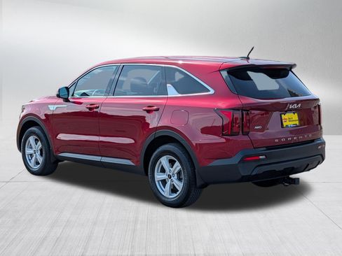 Certified 2022 Kia Sorento LX AWD/4WD image 5