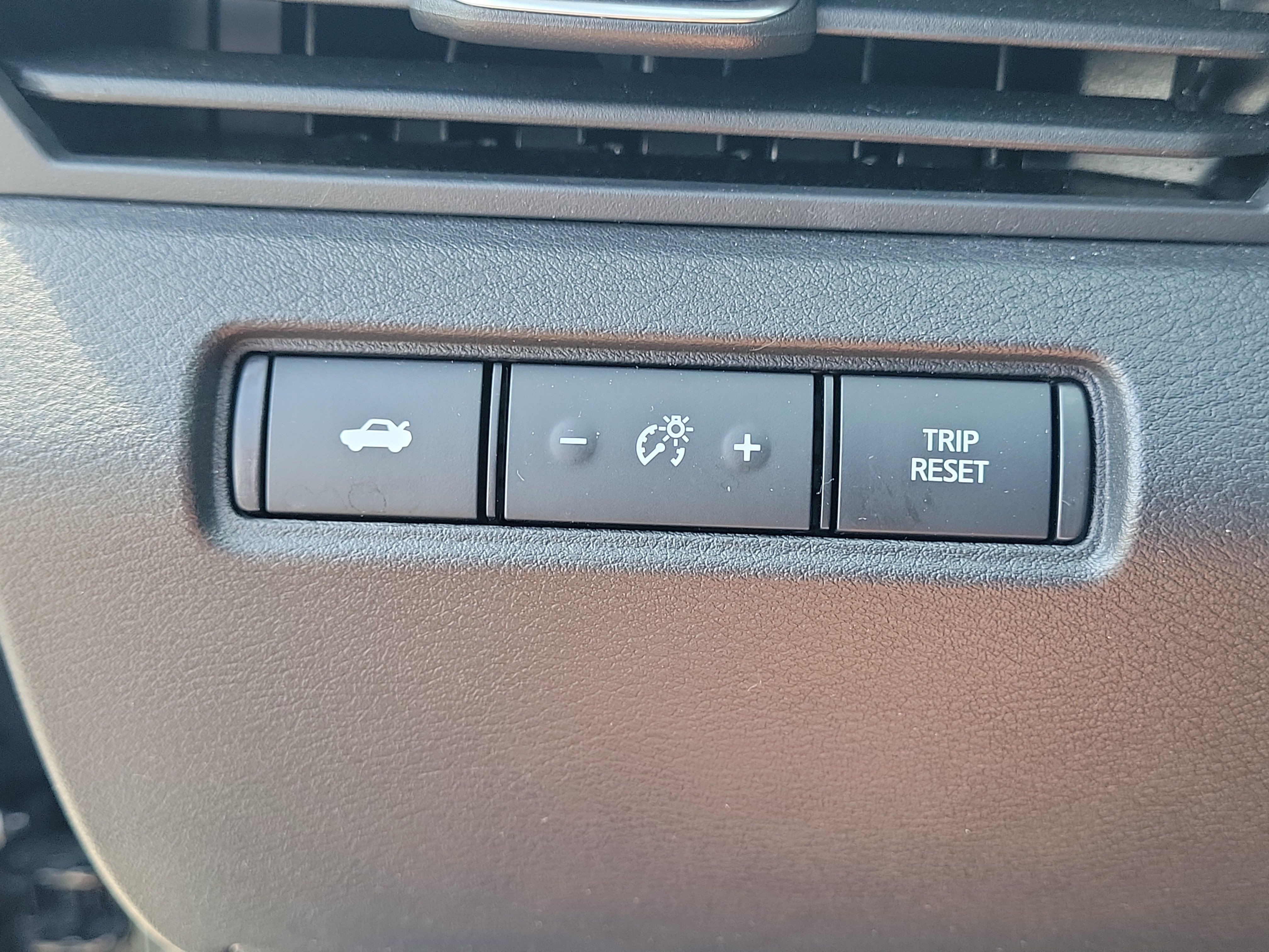 Certified 2026 Nissan Altima 2.5 SV FWD image 23