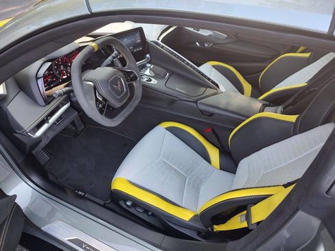 Used 2022 Chevrolet Corvette Stingray Premium Conv image 8