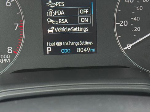 Used 2025 Toyota Corolla LE image 20