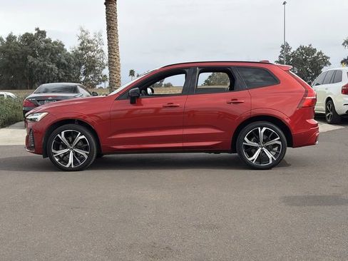 Used 2022 Volvo XC60 B5 R-Design w/ Advanced Package image 9