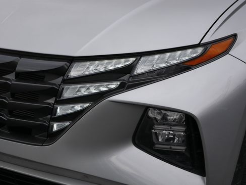 Used 2023 Hyundai Tucson SEL FWD image 16
