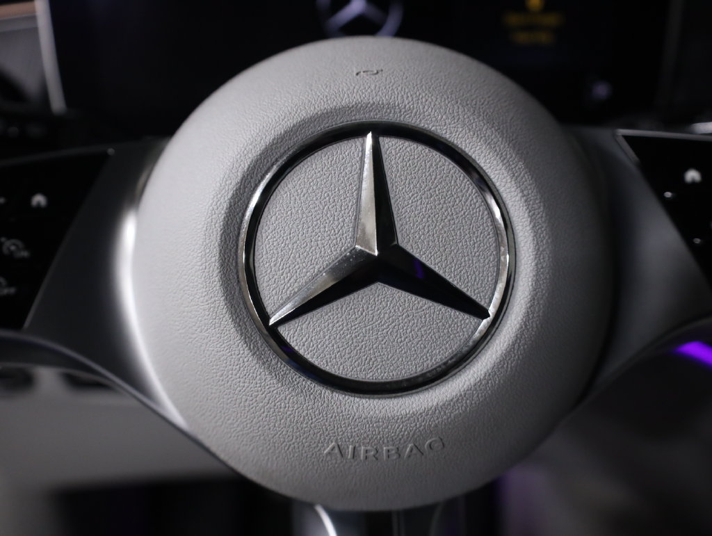 Used 2023 Mercedes-Benz EQE 350+ 4MATIC SUV w/ AMG Line Exterior Package image 14