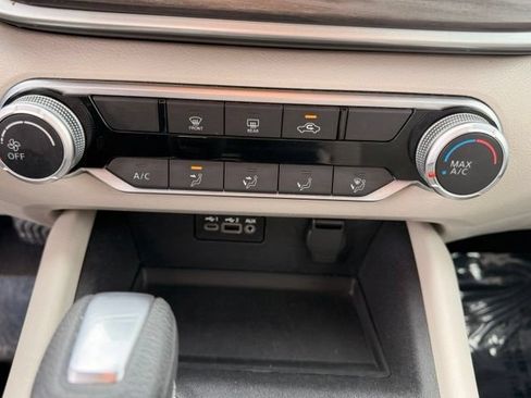 Used 2025 Nissan Altima 2.5 SV FWD image 27