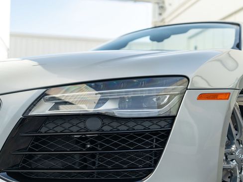 Used 2014 Audi R8 V10 image 8