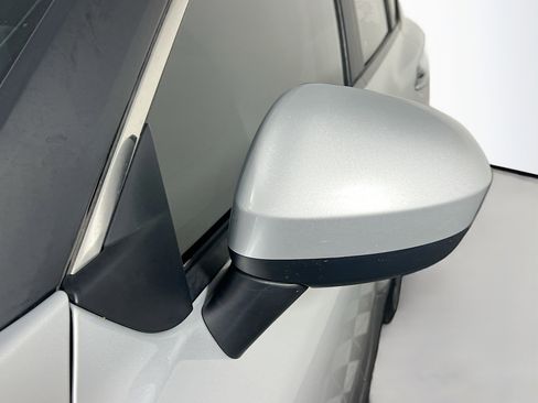 Used 2023 Nissan Rogue SV FWD image 12