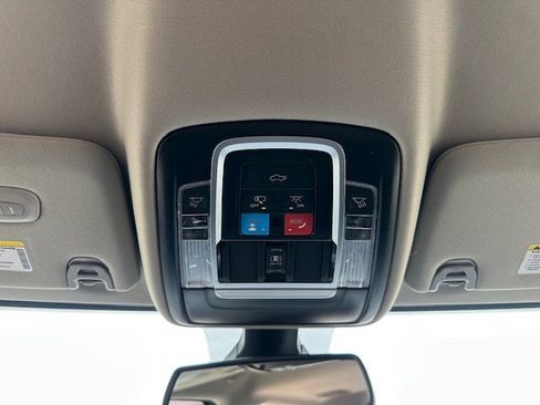 Used 2024 RAM 3500 Laramie image 16