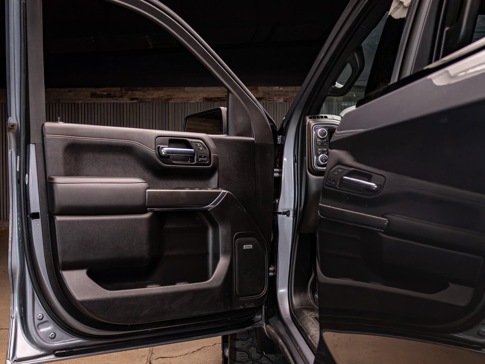 Used 2020 GMC Sierra 1500 AT4 w/ AT4 Premium Package AWD/4WD image 31