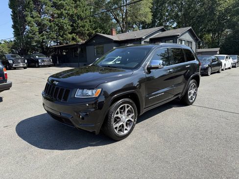 Used 2015 Jeep Grand Cherokee Limited AWD/4WD image 2
