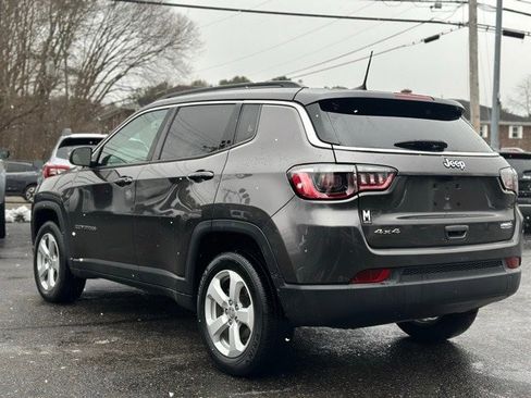 Used 2020 Jeep Compass Latitude image 4